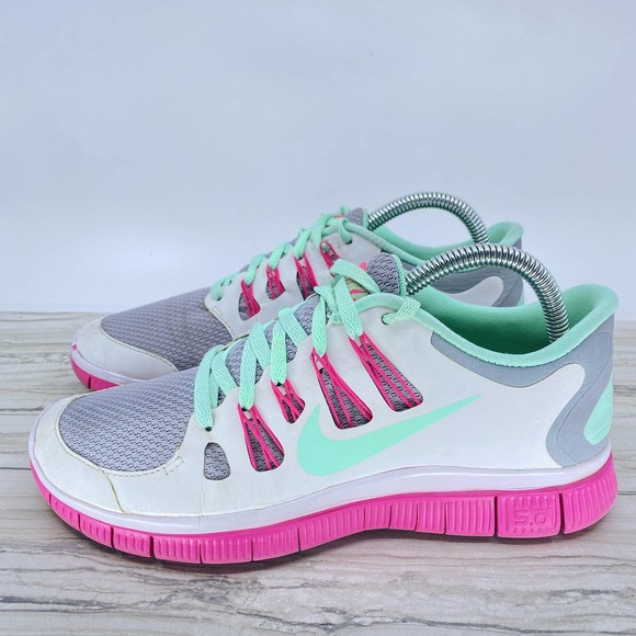 nike reflective running shoes